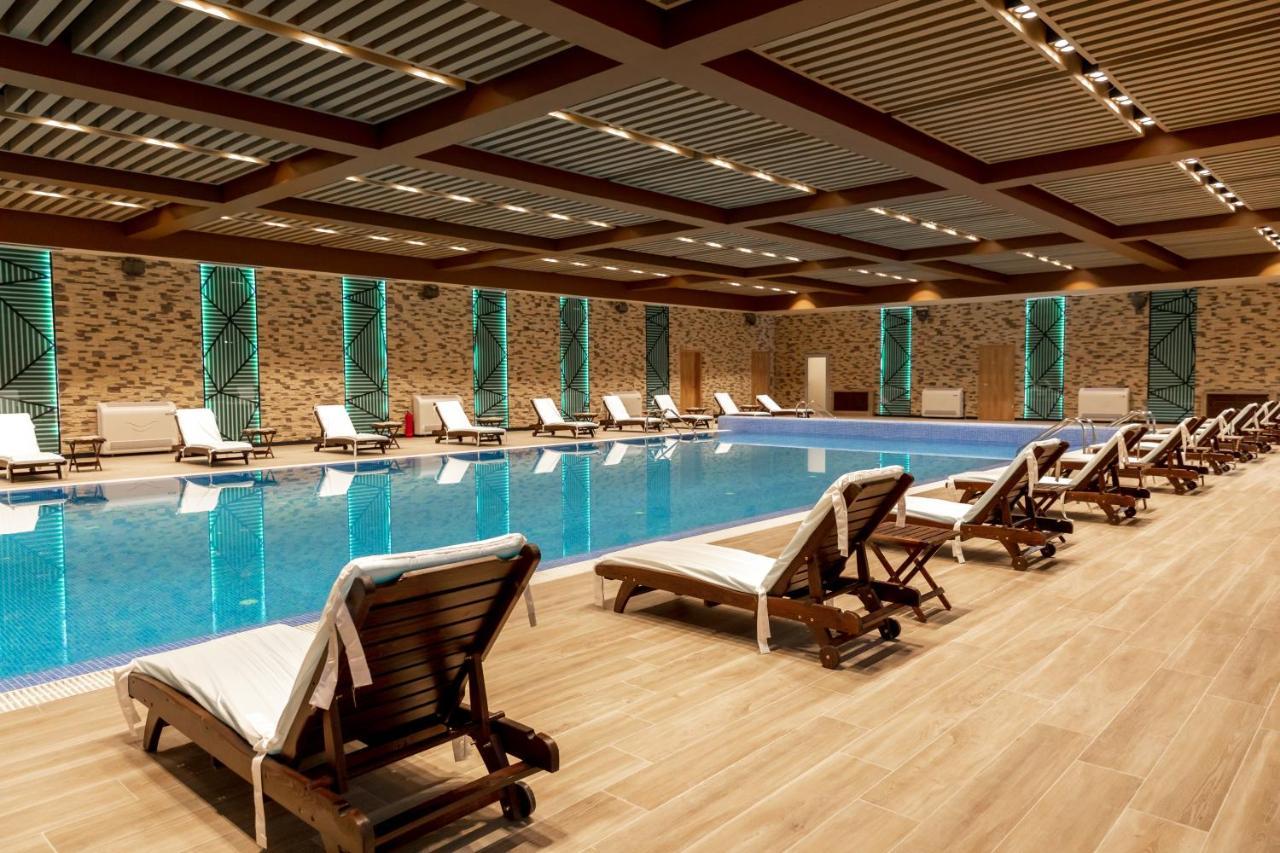 Wyndham Garden Burabay Hotel Bagian luar foto