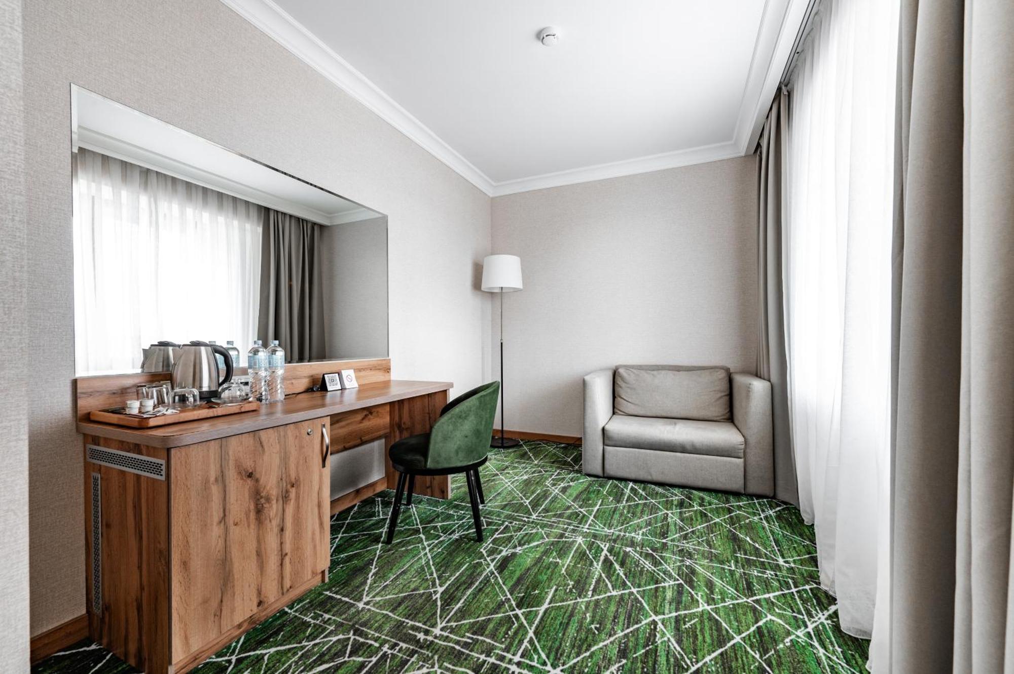 Wyndham Garden Burabay Hotel Bagian luar foto